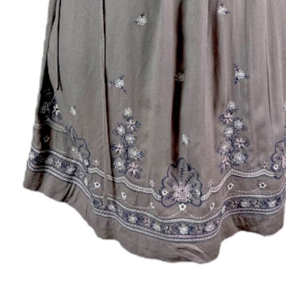 Time and Tru Shift Dress Embroidered Tassel Neck Sleeveless Taupe Women’s XL - Picture 11 of 13